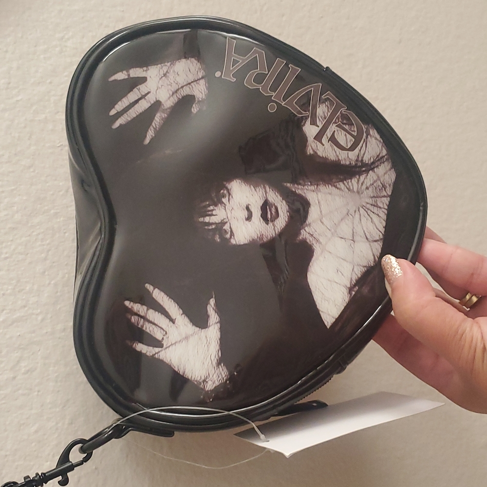 Keepsville black heart shape Elvira bag